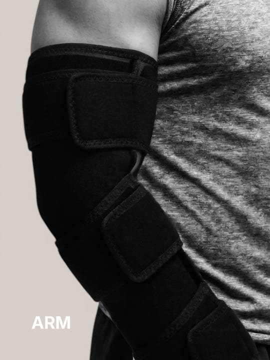 The arm garment fitted around the upper arm